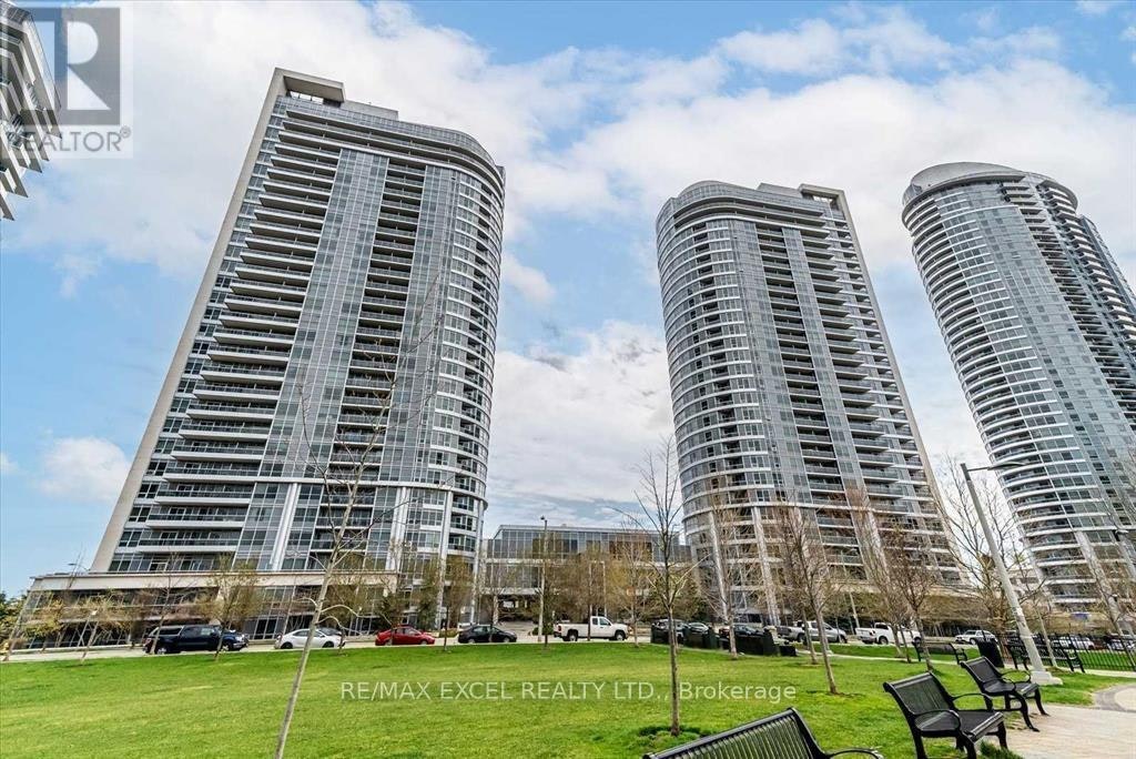 1806-151 Village Green Square, Toronto, ON, M1S 0K5