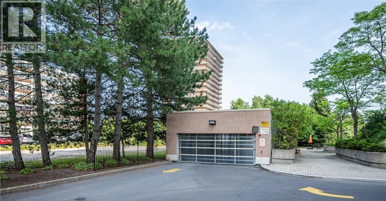 807-265 Westcourt Place, Waterloo, ON, N2L 6E4 - 3