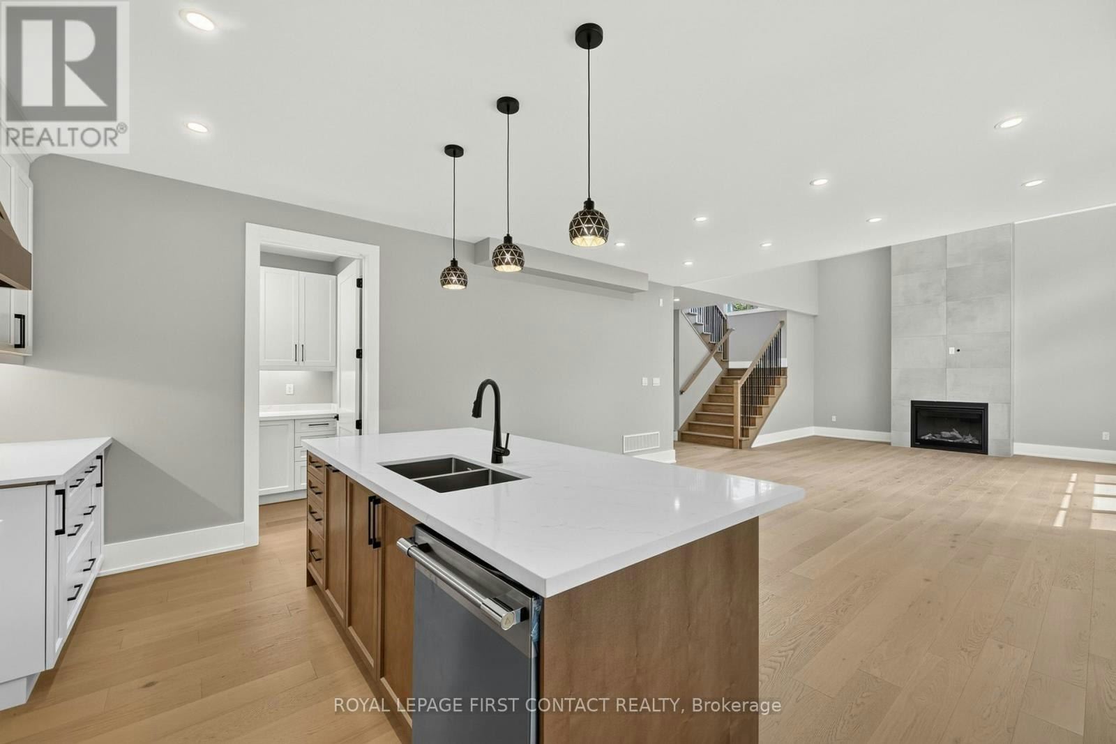 UPPER-929 7th Line, Innisfil, ON, L9S 4G1 - 5