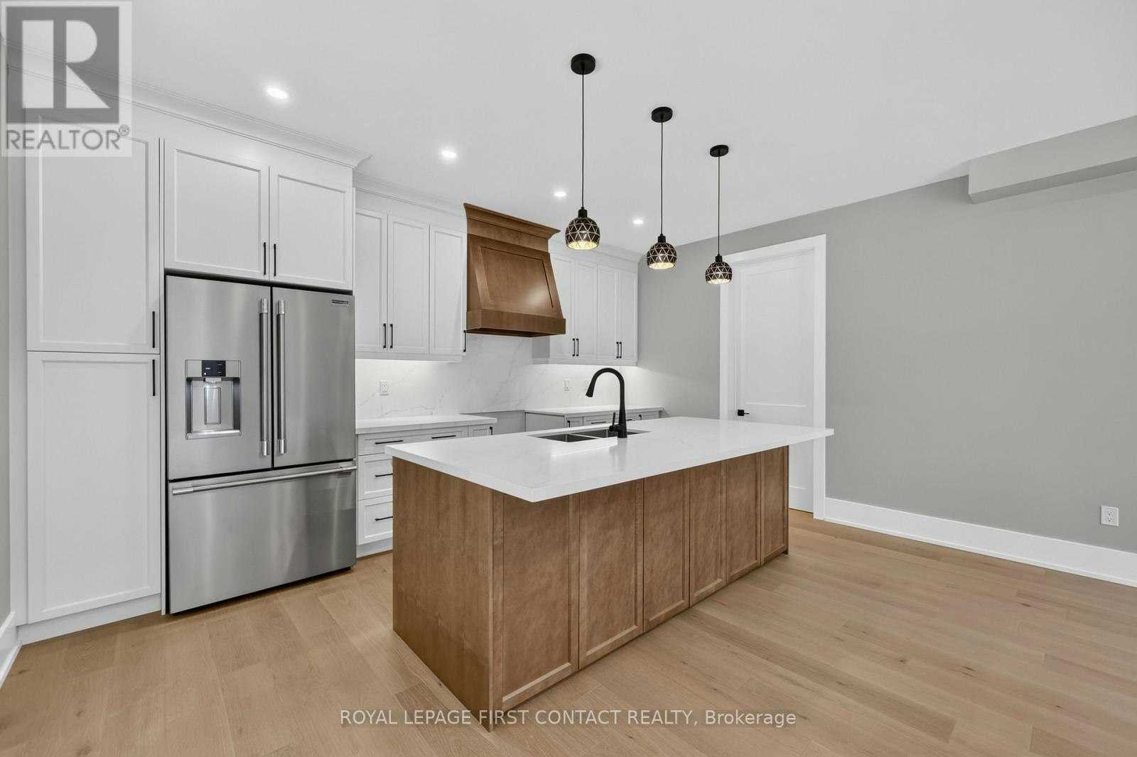 UPPER-929 7th Line, Innisfil, ON, L9S 4G1 - 3
