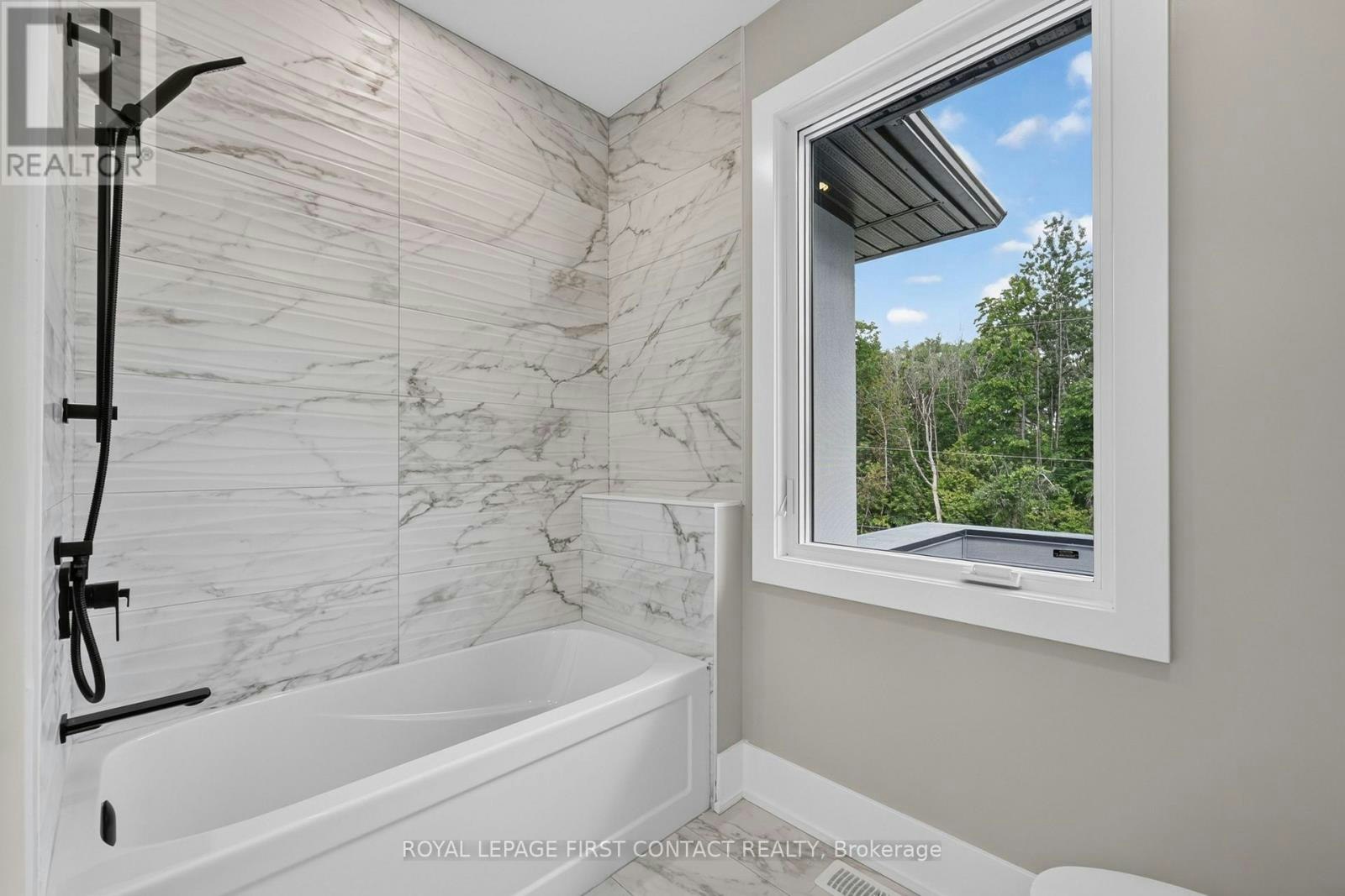UPPER-929 7th Line, Innisfil, ON, L9S 4G1 - 24
