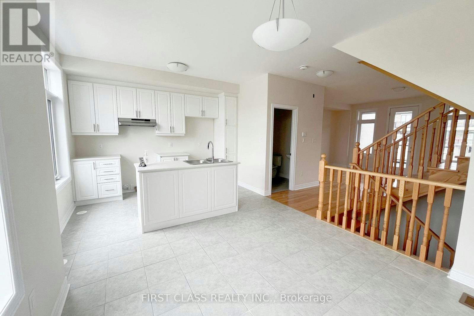 33 Mumbai Drive, Markham, ON, L3S 3K5 - 3