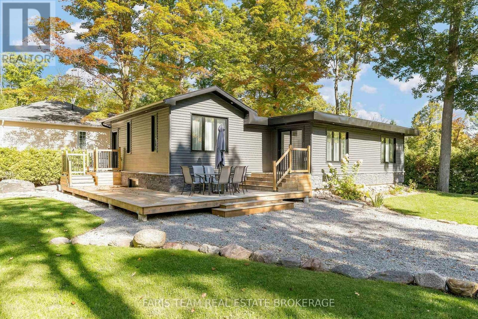1720 Tay Point Road, Penetanguishene, ON, L9M 1X7