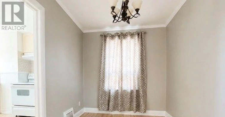 21 Aura Lea Boulevard, Toronto, ON, M9M 1K2 - 6