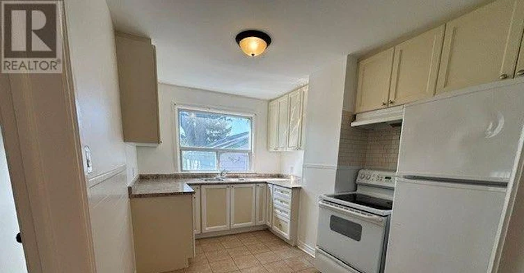 21 Aura Lea Boulevard, Toronto, ON, M9M 1K2 - 9