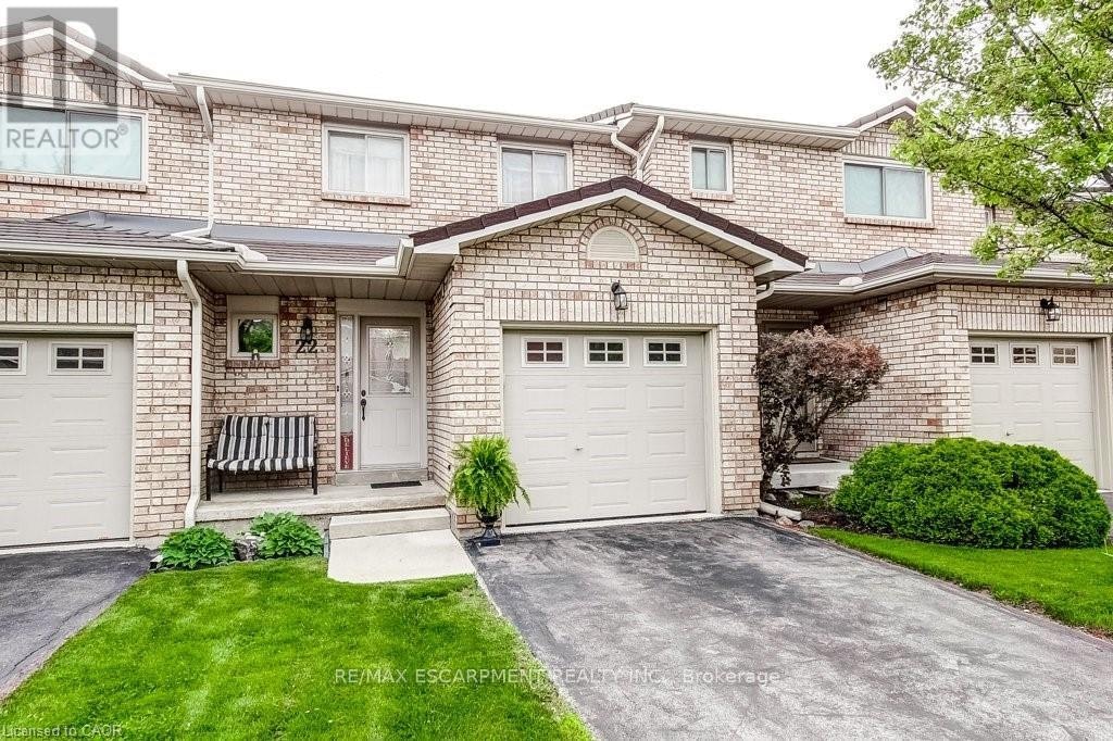 22-391 Stone Church Road E, Hamilton, ON, L9B 2H2
