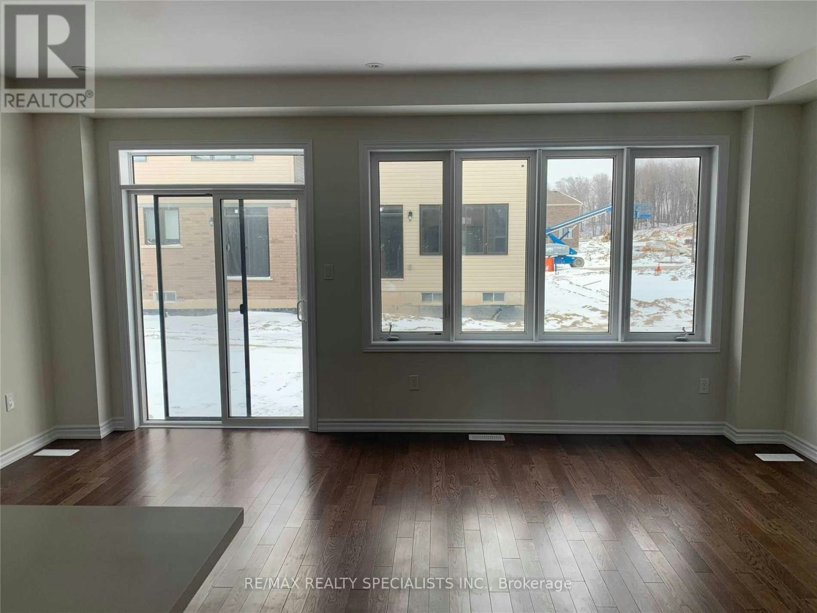 29 Gunn Avenue, Brantford, ON, N3T 0V3 - 9