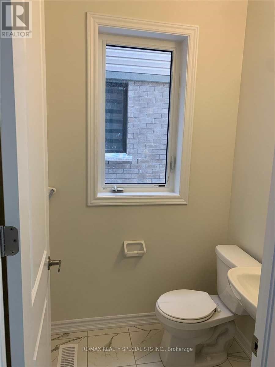 29 Gunn Avenue, Brantford, ON, N3T 0V3 - 7