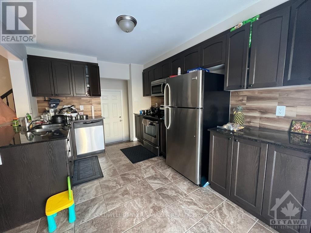 108 Buffalo Grass Street, Ottawa, ON, K2J 6H5 - 8