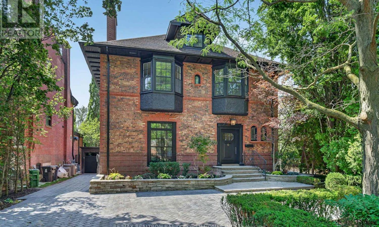 23 South Drive