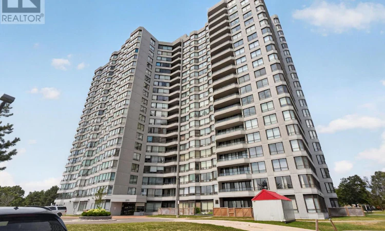 206-330 Alton Towers Circle