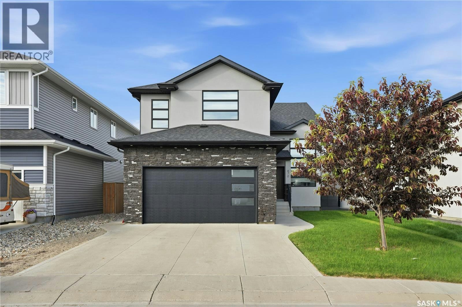 670 Fast Crescent, Saskatoon, SK, S7W 0X1