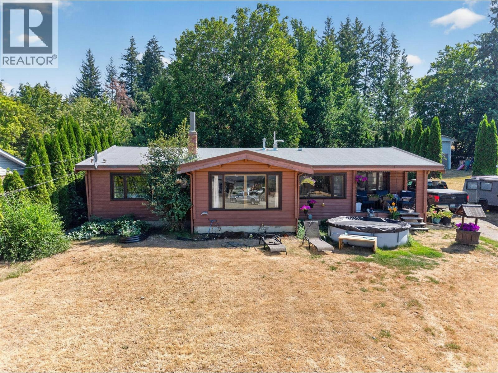 1260 NE 16 Street, Salmon Arm, BC, V1E 2V1