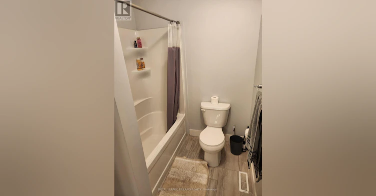 165-1960 Dalmagarry Road, London, ON, N6G 0T8 - 8