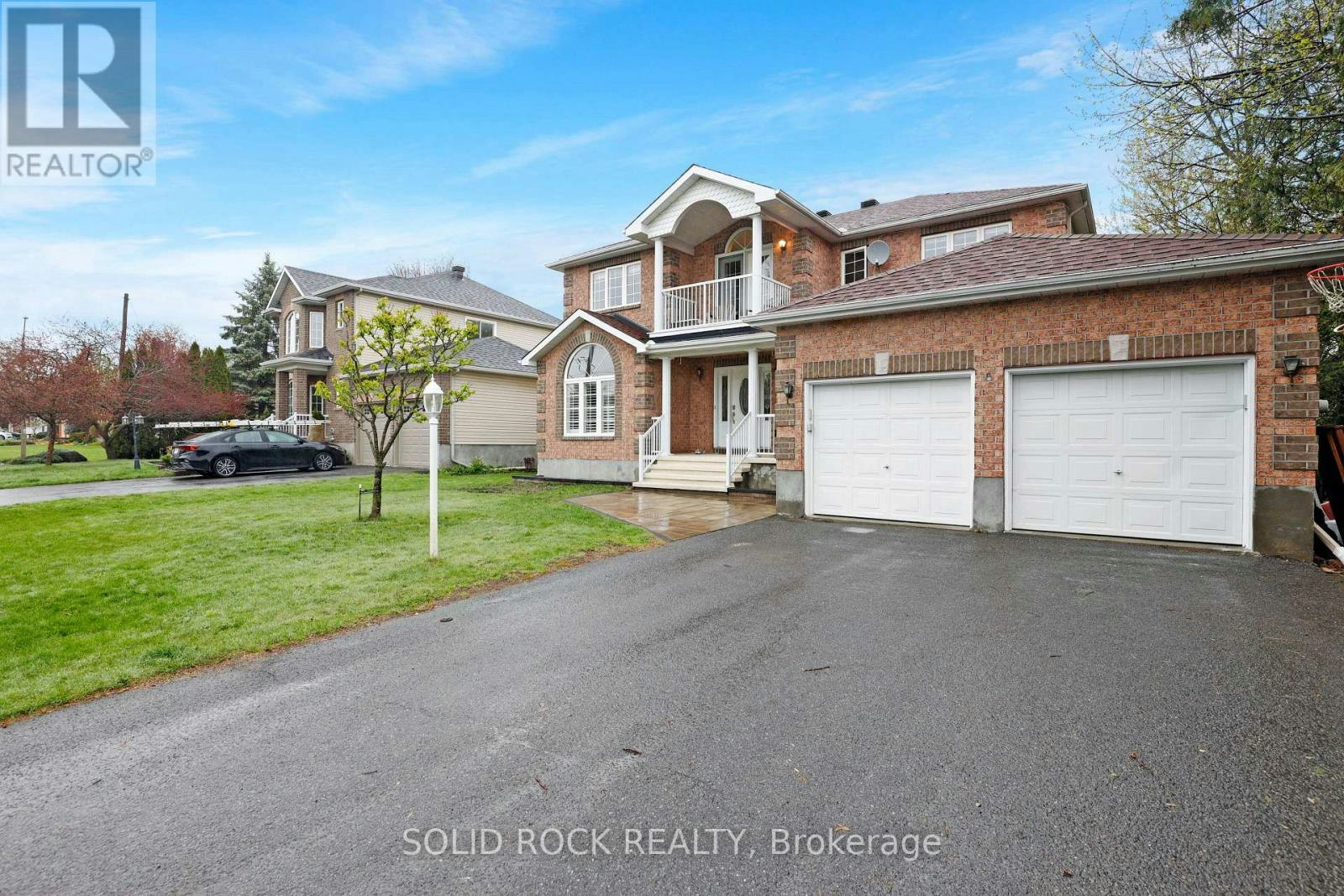 45 Basswood Avenue, Ottawa, ON, K2S 1X3