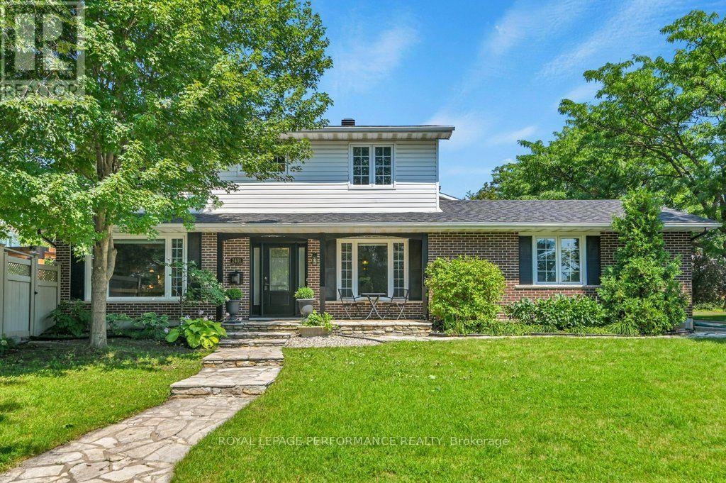 2401 Wyndale Crescent, Ottawa, ON, K1H 7A5