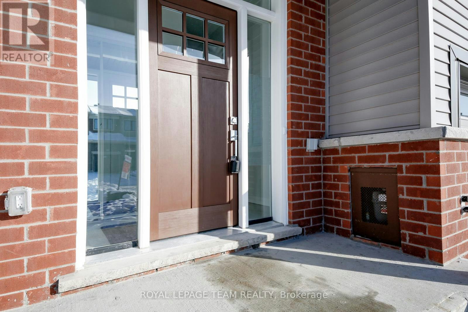 645 Hamsa Street, Ottawa, ON, K2J 6Z7 - 2