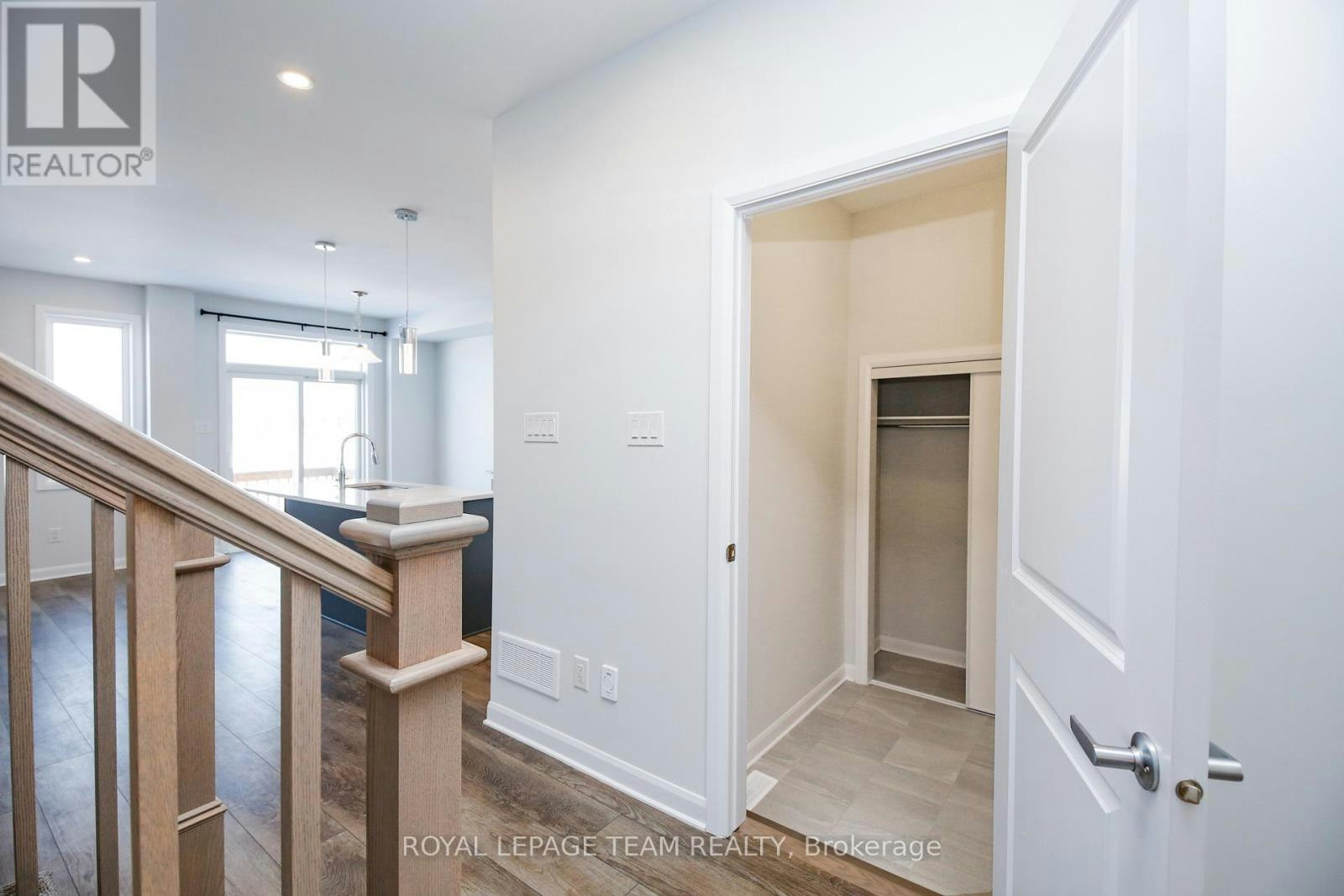 645 Hamsa Street, Ottawa, ON, K2J 6Z7 - 7