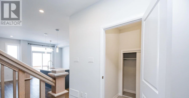 645 Hamsa Street, Ottawa, ON, K2J 6Z7 - 7