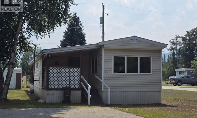 25-101 Elm Street