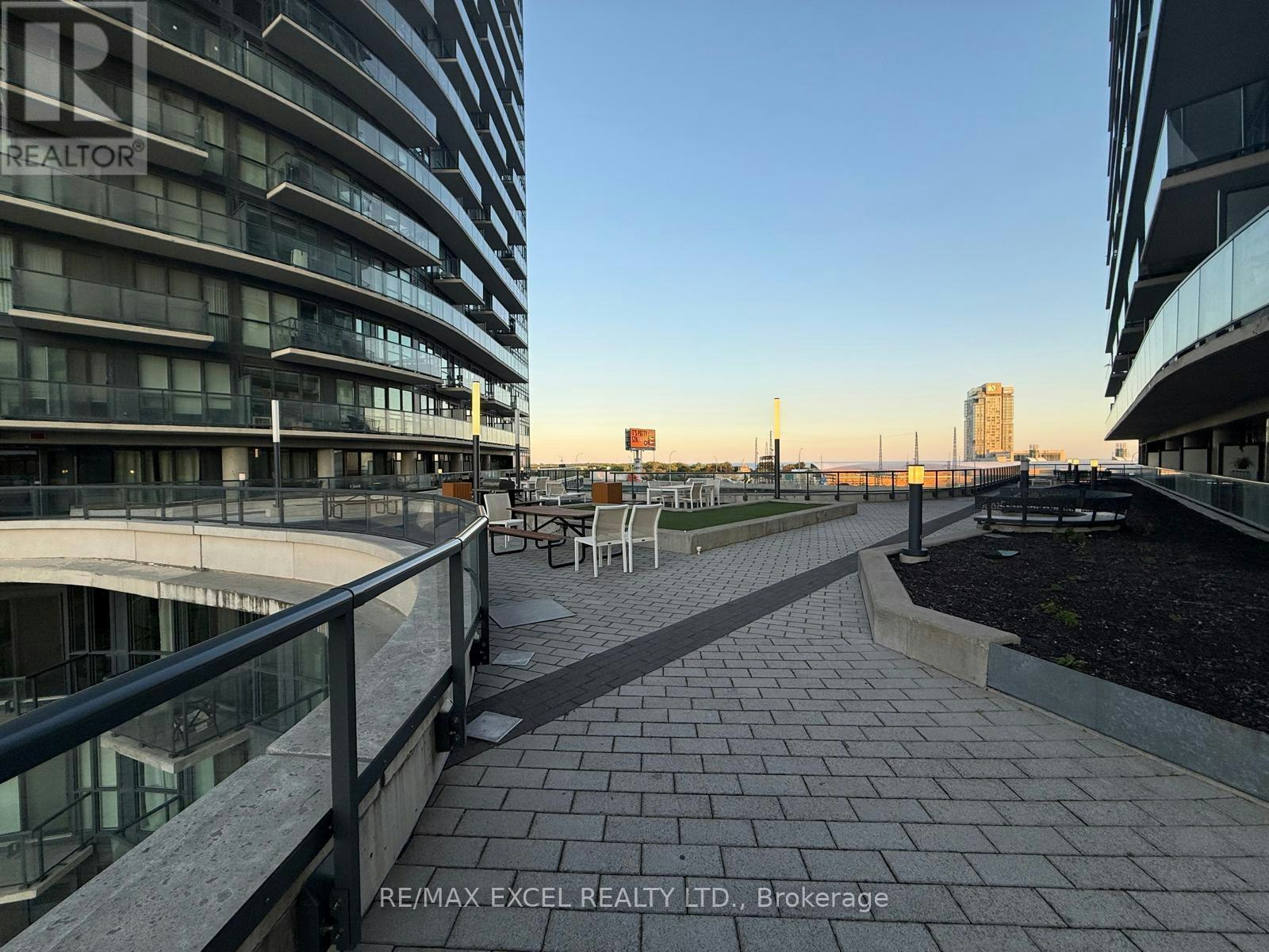 1909-51 Liberty Street EAST, Toronto, ON, M6K 3P8 - 14