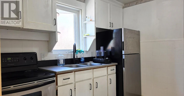 739 Vaughan Road, Toronto, ON, M6E 2Z1 - 4