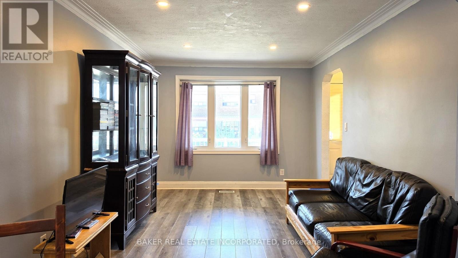 739 Vaughan Road, Toronto, ON, M6E 2Z1 - 6