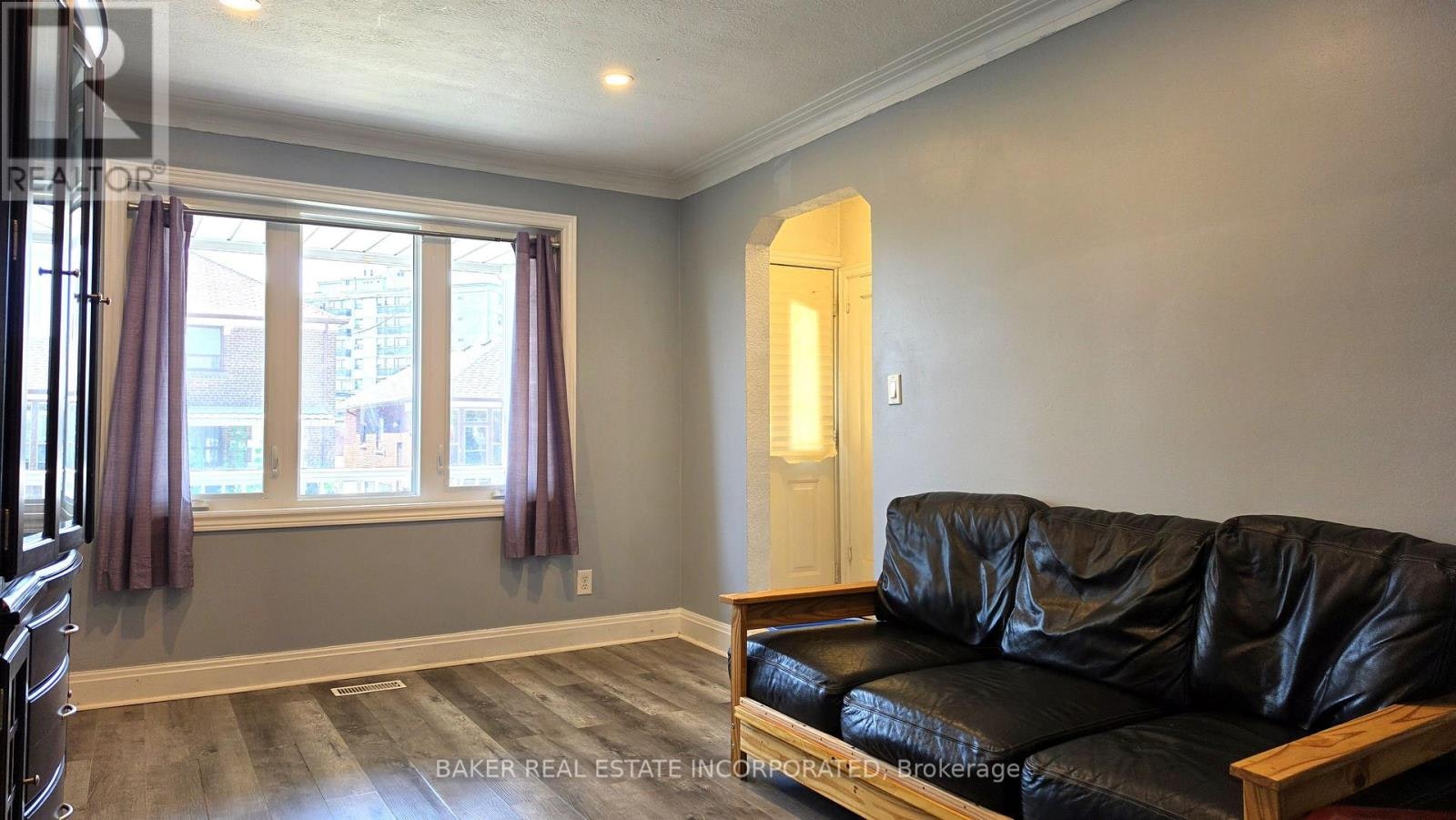 739 Vaughan Road, Toronto, ON, M6E 2Z1 - 5