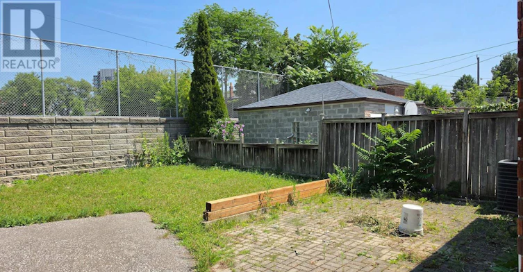739 Vaughan Road, Toronto, ON, M6E 2Z1 - 2