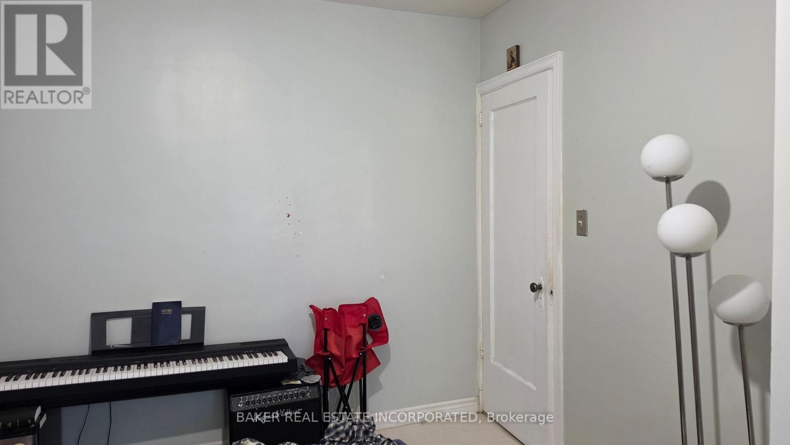 739 Vaughan Road, Toronto, ON, M6E 2Z1 - 13
