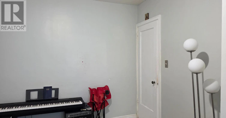 739 Vaughan Road, Toronto, ON, M6E 2Z1 - 13