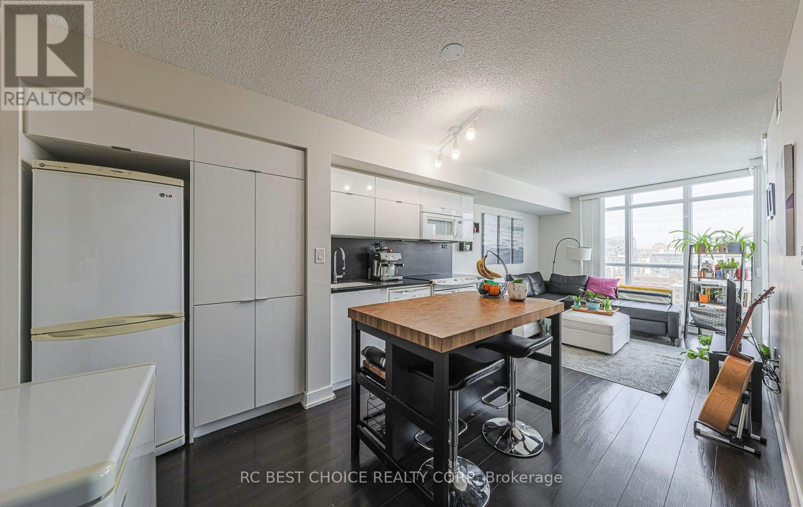 1501-21 Iceboat Terrace N, Toronto, ON, M5V 4A9 - 15
