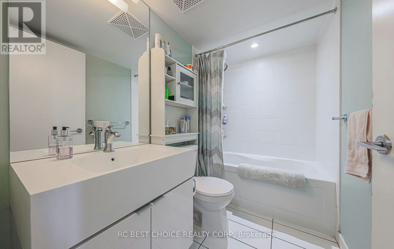 1501-21 Iceboat Terrace N, Toronto, ON, M5V 4A9 - 13