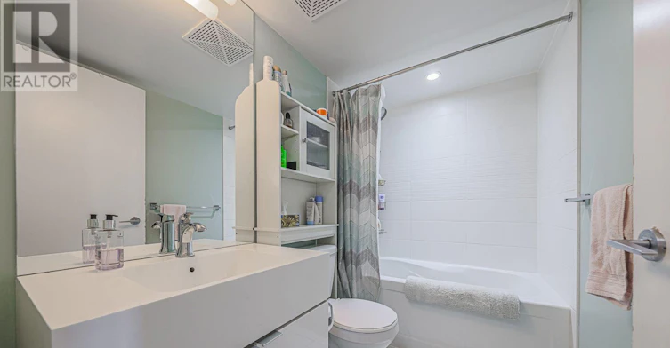 1501-21 Iceboat Terrace N, Toronto, ON, M5V 4A9 - 13