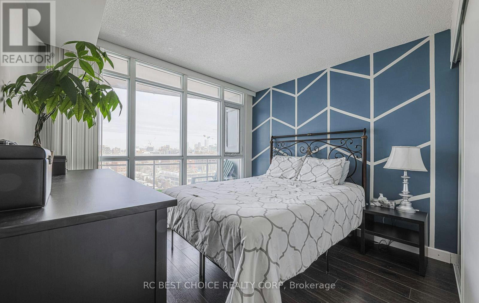 1501-21 Iceboat Terrace N, Toronto, ON, M5V 4A9 - 23