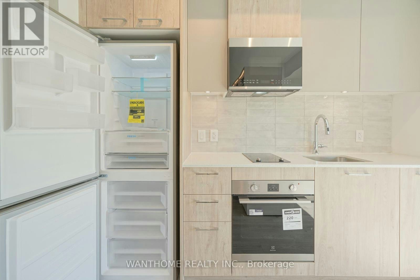 726-30 Dreamers Way, Toronto, ON, M5A 0Y7 - 17