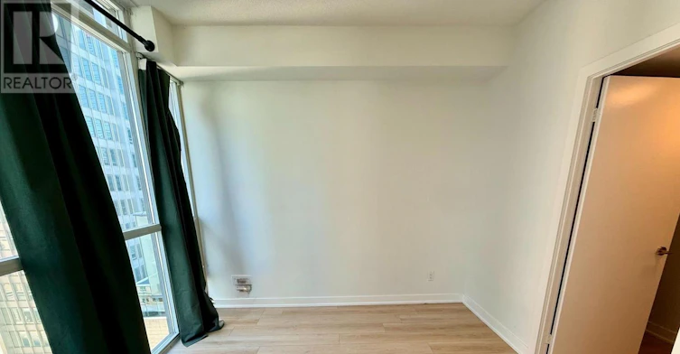 1106-126 Simcoe Street, Toronto, ON, M5H 4E6 - 9