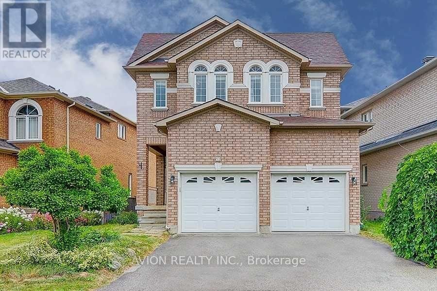 32 Manorheights Street, Richmond Hill, ON, L4S 2H2
