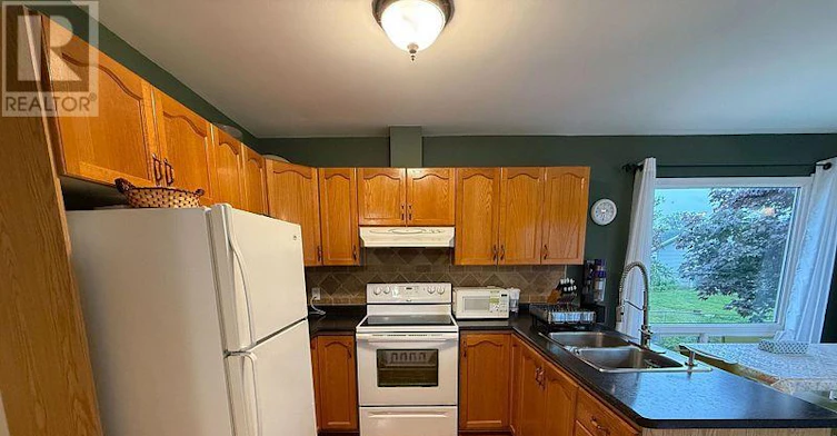 47 Metro Road S, Georgina, ON, L4P 3J5 - 13