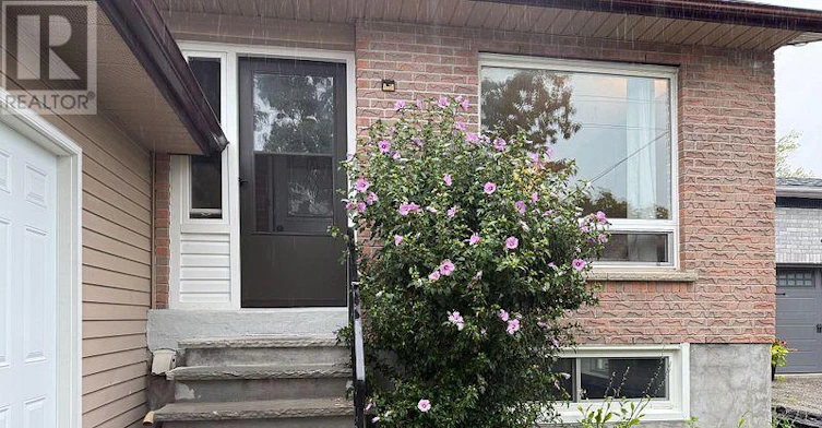 47 Metro Road S, Georgina, ON, L4P 3J5 - 2