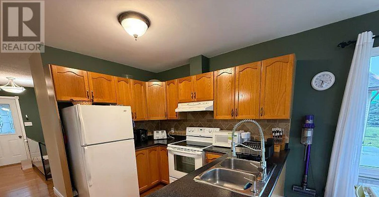 47 Metro Road S, Georgina, ON, L4P 3J5 - 12