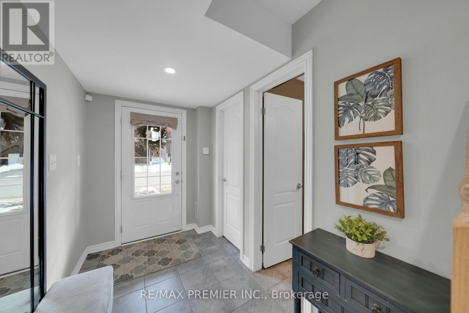 48 Andean Lane, Barrie, ON, L9J 0B1 - 2