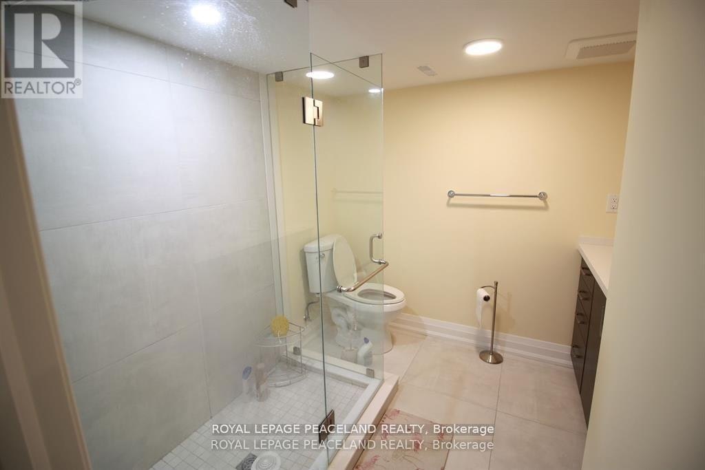 1855 Pilgrims Way, Oakville, ON, L6M 1X2 - 4
