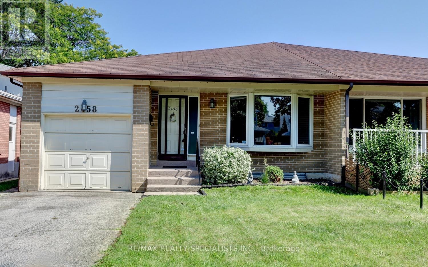 2458 Barcella Crescent, Mississauga, ON, L5K 1E2