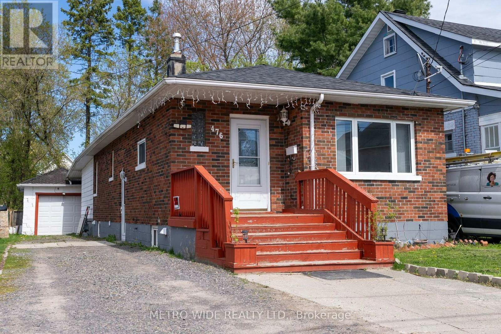 476 First Avenue E, North Bay, ON, P1B 1K3