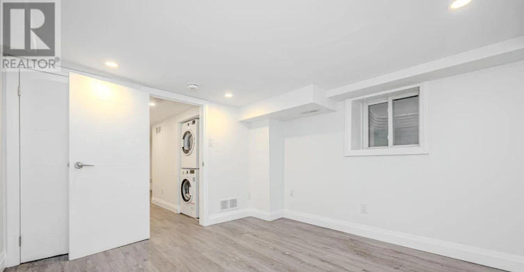 1 Lower Lvl 74 Cathcart Street, Hamilton, ON, L8R 1M5 - 8