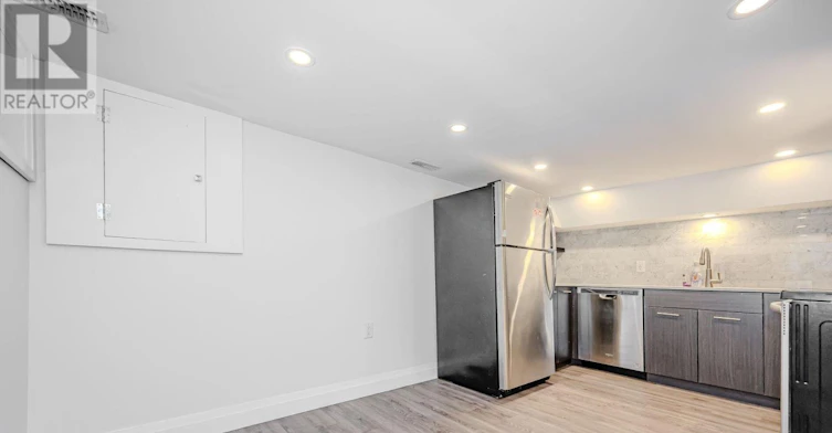 1 Lower Lvl 74 Cathcart Street, Hamilton, ON, L8R 1M5 - 3