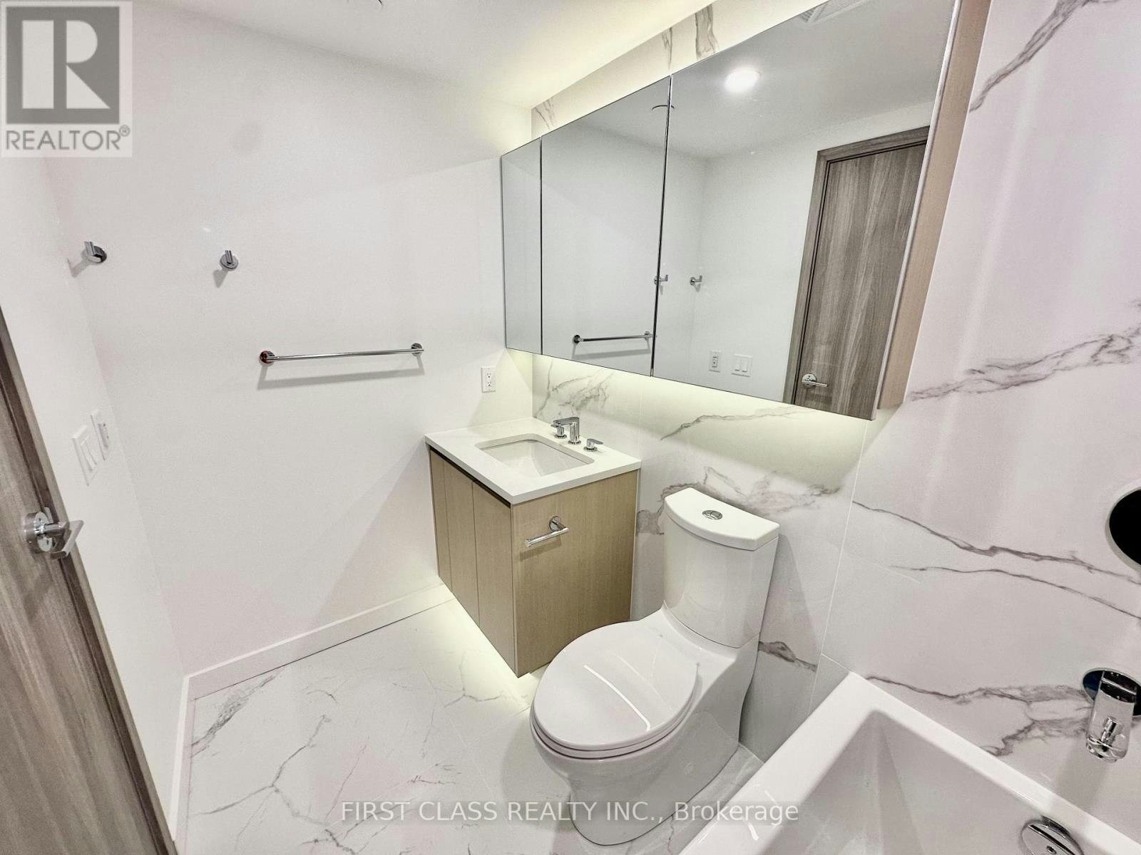 3011-1 Concord Cityplace Way, Toronto, ON, M5V 0T5 - 12