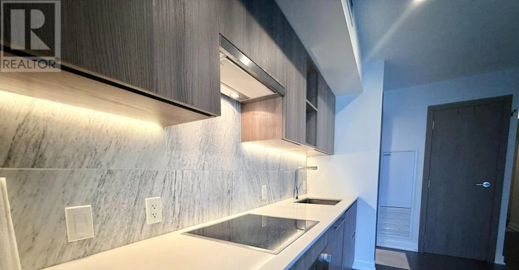 902-19 Bathurst Street, Toronto, ON, M5V 0P8 - 13