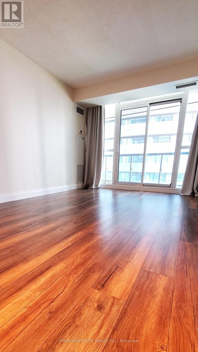1109-19 Grand Trunk Crescent, Toronto, ON, M5J 3A3 - 9